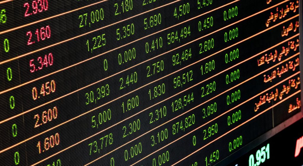 numbers-on-monitor-534216